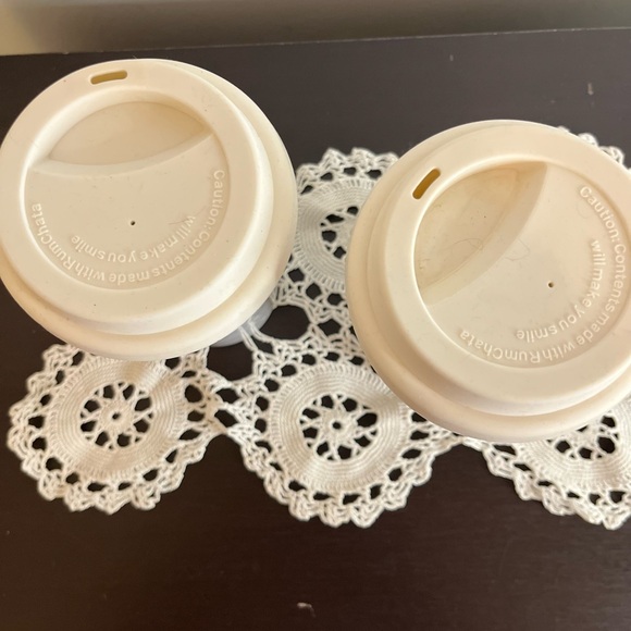 Brand New Rum Chata Porcelain Tumblers with Silicone Lids  16 Ounces White/Gray - Picture 6 of 6